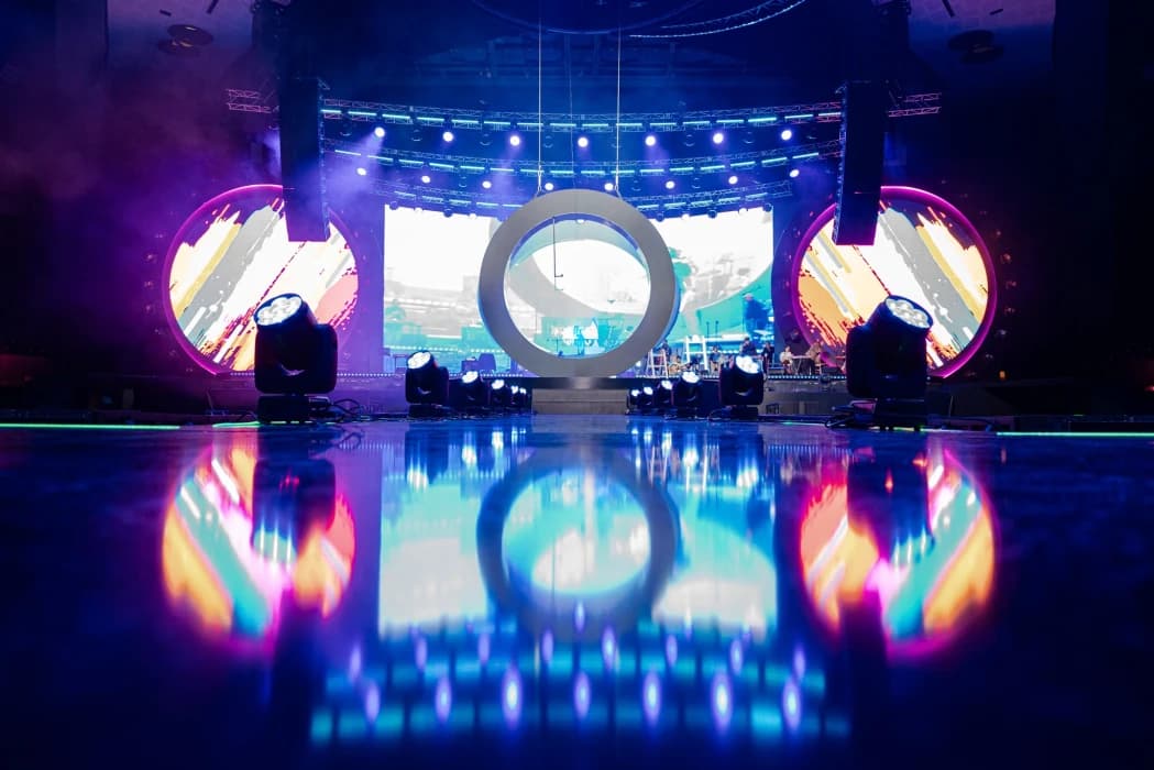 The decorative segments and stage setup for Tatev Asatryan’s solo concerts were lovingly carried out by the Stage Style team